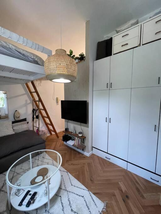 Beautiful Renovated Gallery * Tel Aviv